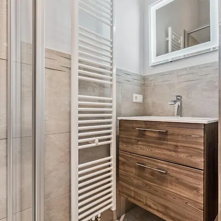 Sleek And Sophisticated In Prime Location Luxembourg