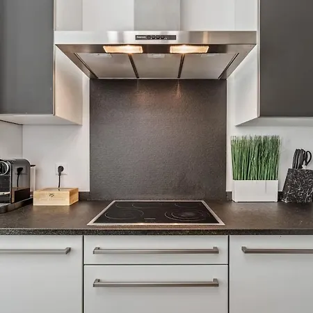 Sleek And Sophisticated In Prime Location Appartement Luxembourg