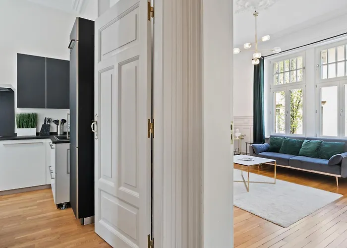 公寓 Sleek And Sophisticated In Prime Location *