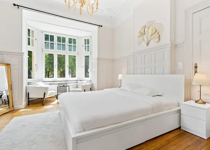 公寓 Sleek And Sophisticated In Prime Location