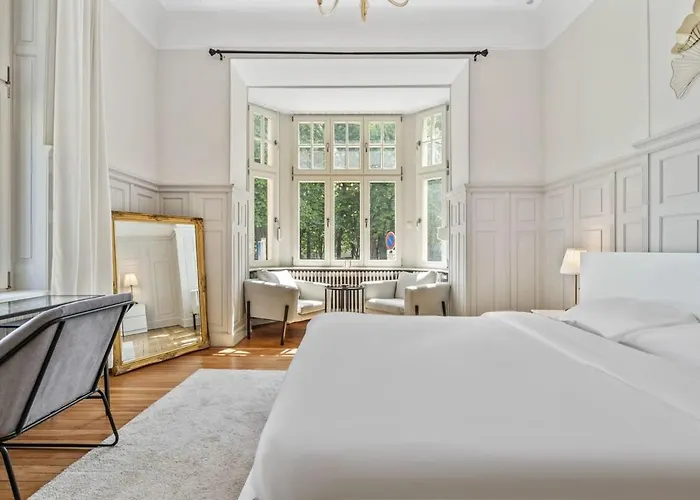 Sleek And Sophisticated In Prime Location * 卢森堡