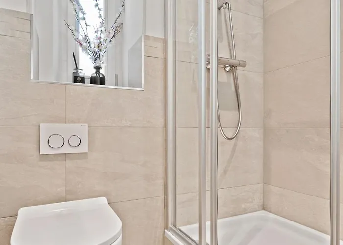 Sleek And Sophisticated In Prime Location 公寓 *